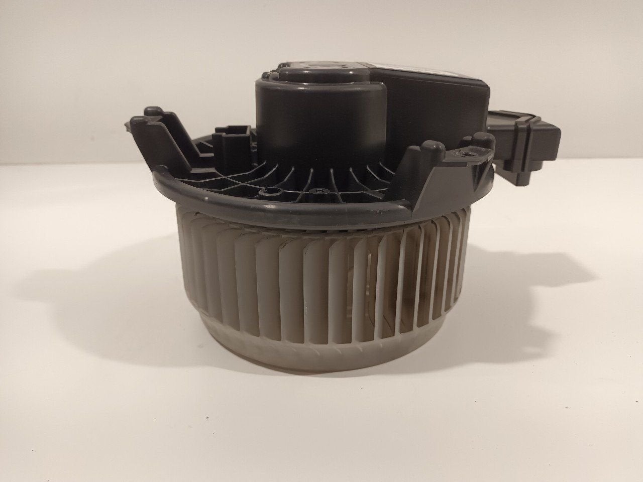 Kachel ventilator motor Honda CR-V, Onderdelen@venauto.nl, Ettenseweg 76, 4706 PB Roosendaal, The Netherlands, Enlèvement ou Envoi