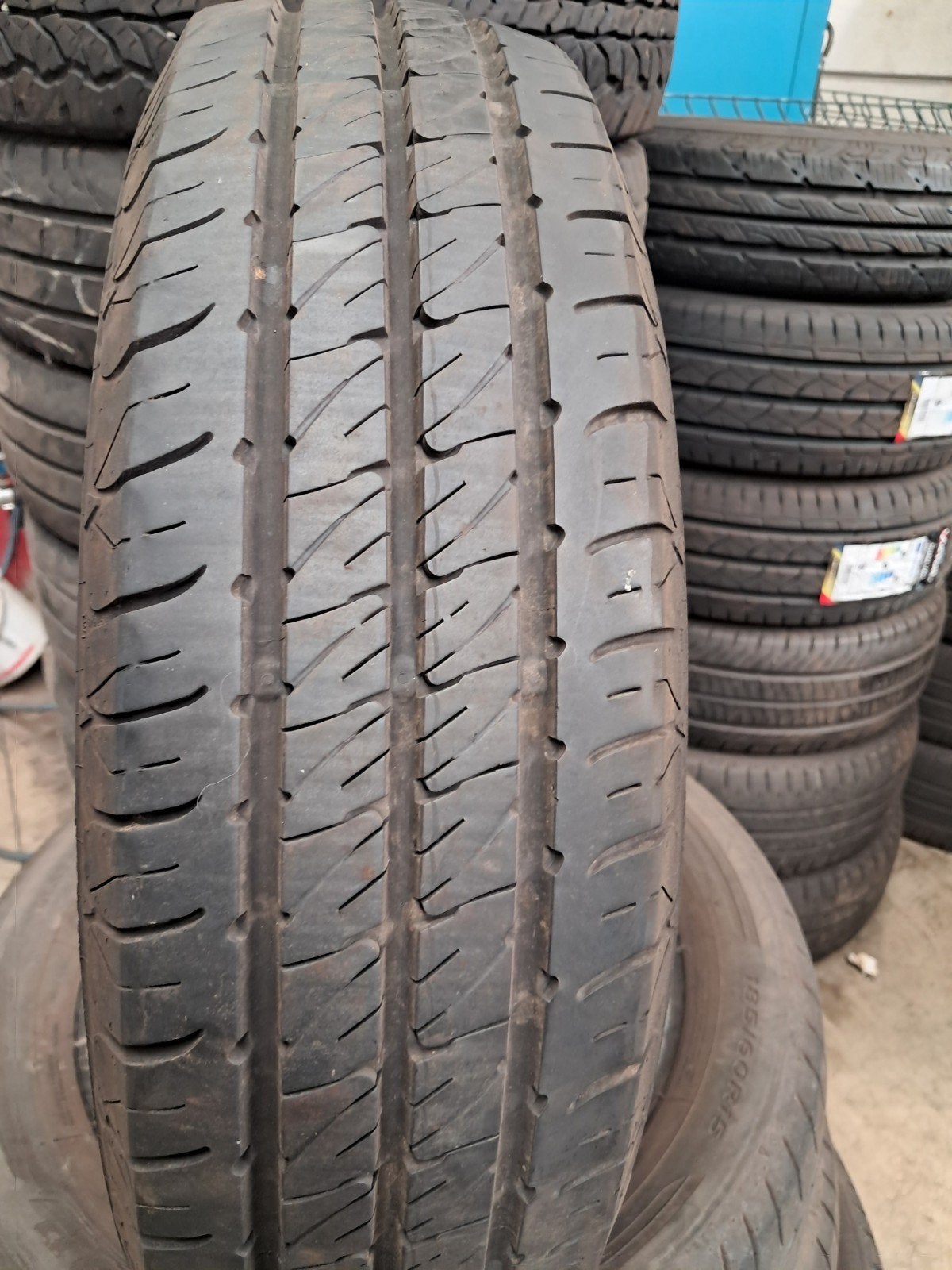 18514c 185/80/14c 185 R14C zomer, Ophalen