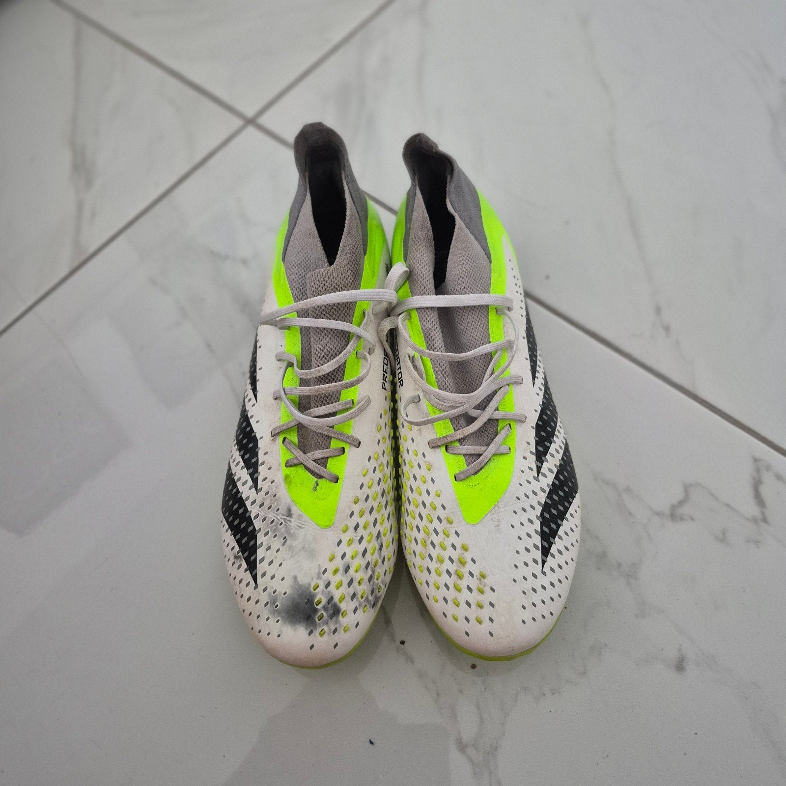 Adidas prédatrice 46 2/3  crampons en fer, Enlèvement, Adidas