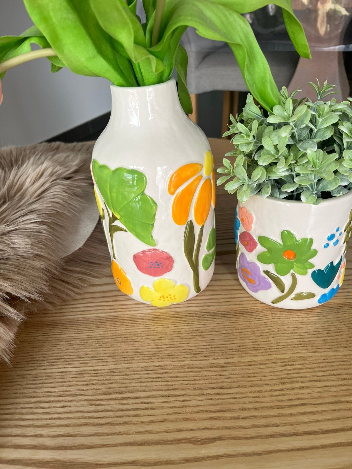 Grote en kleine vaas met nepbloemen erbij, Enlèvement, Comme neuf