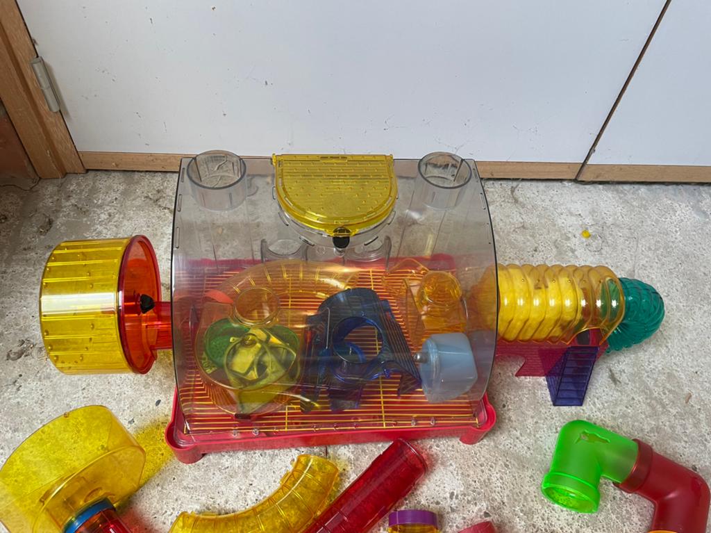 Hamsterkooi, Ophalen, Zo goed als nieuw