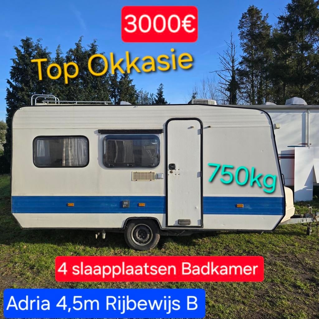 Caravan 750kg 4 slaapplaatsen Badkamer camping vakantie bouw, Caravans en Kamperen, Ophalen