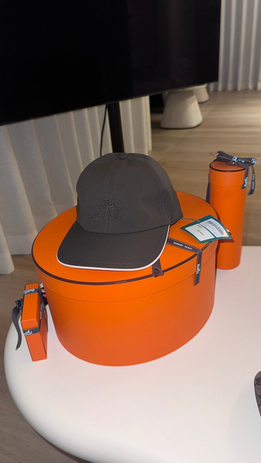Loro piana pet donker grijs, Ophalen of Verzenden, Pet