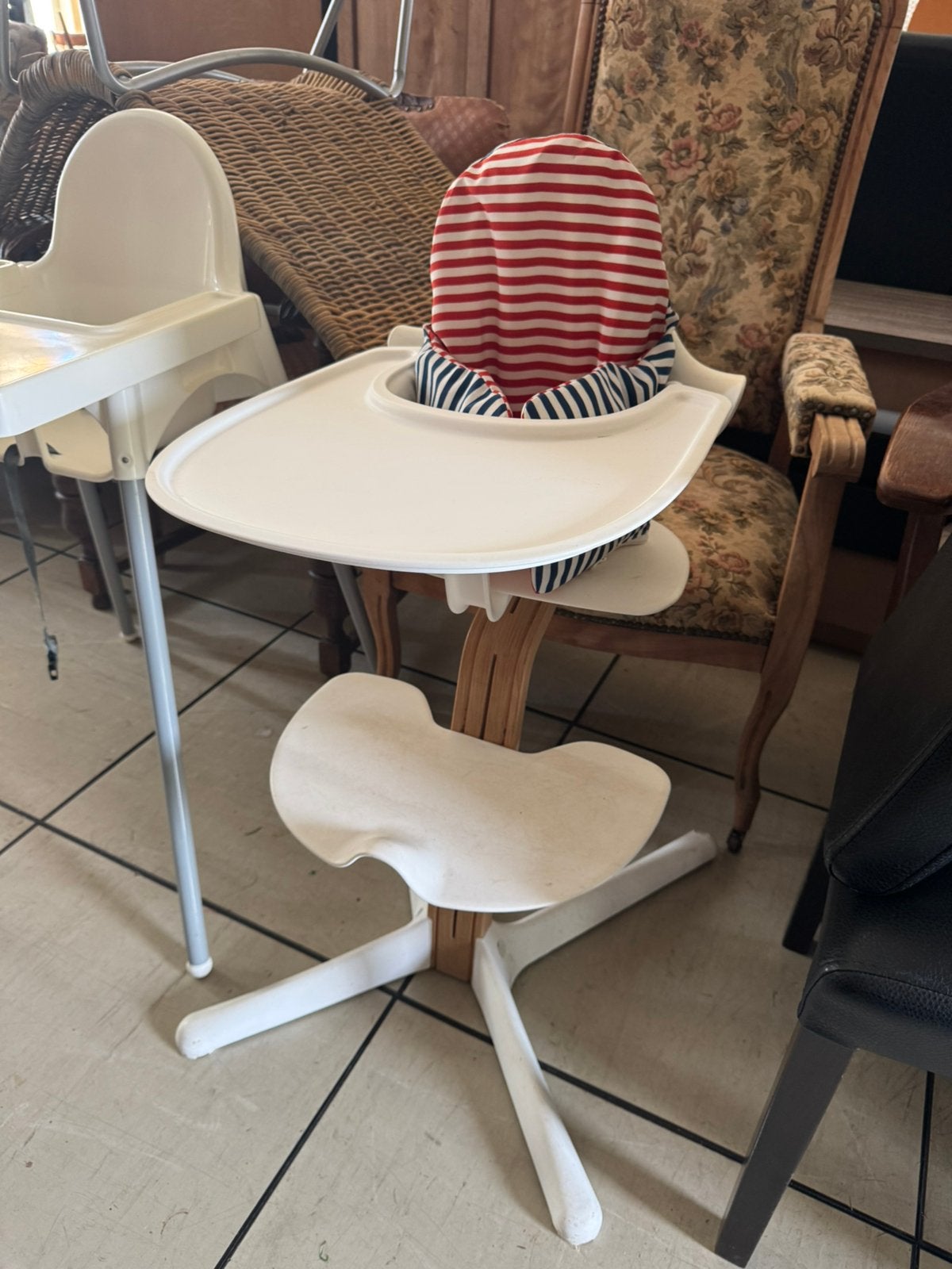 Stokke nomi kinderstoel, Enlèvement, Utilisé