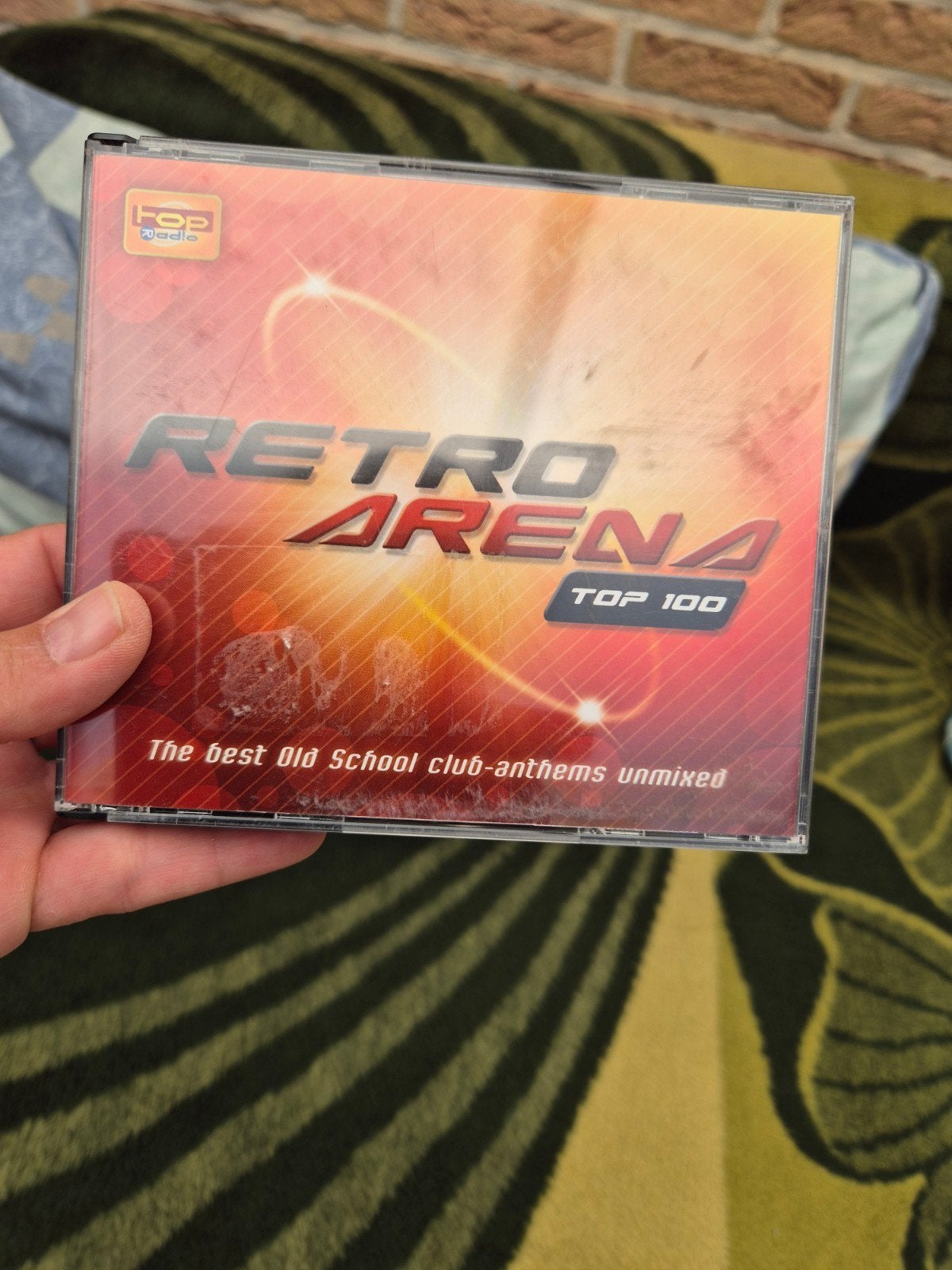 Retro Arena top 100, Enlèvement ou Envoi