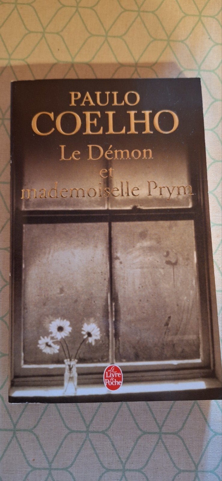 Le démon et mademoiselle Prym, Boeken, Ophalen