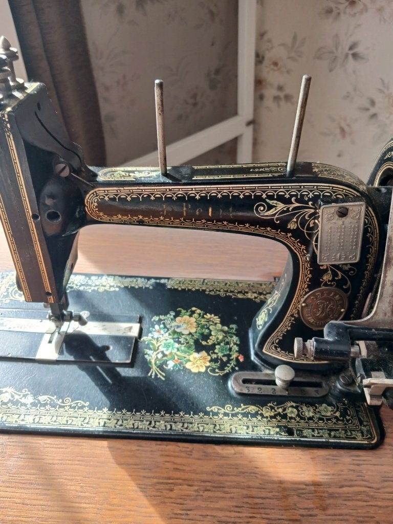 Ancienne machine à coudre, Enlèvement