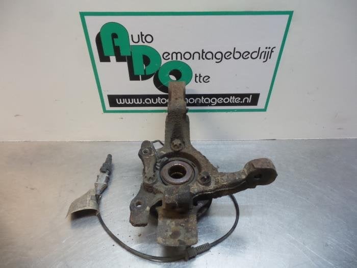 Joint avant droit d'un Opel Astra (Astra H 04-), -, Opel, 3 mois de garantie, Utilisé