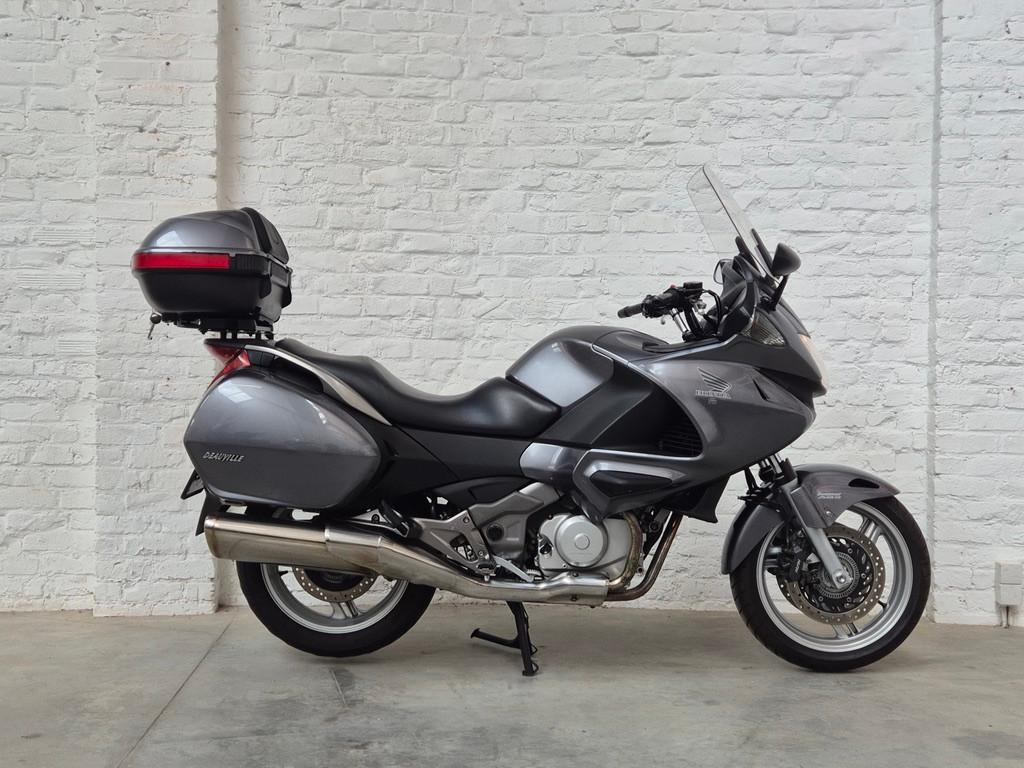 Honda Deauville NTV 700 ABS @motomobilia, Motoren, 700 cc, 2 cilinders, Motorrijbewijs A, Bedrijf