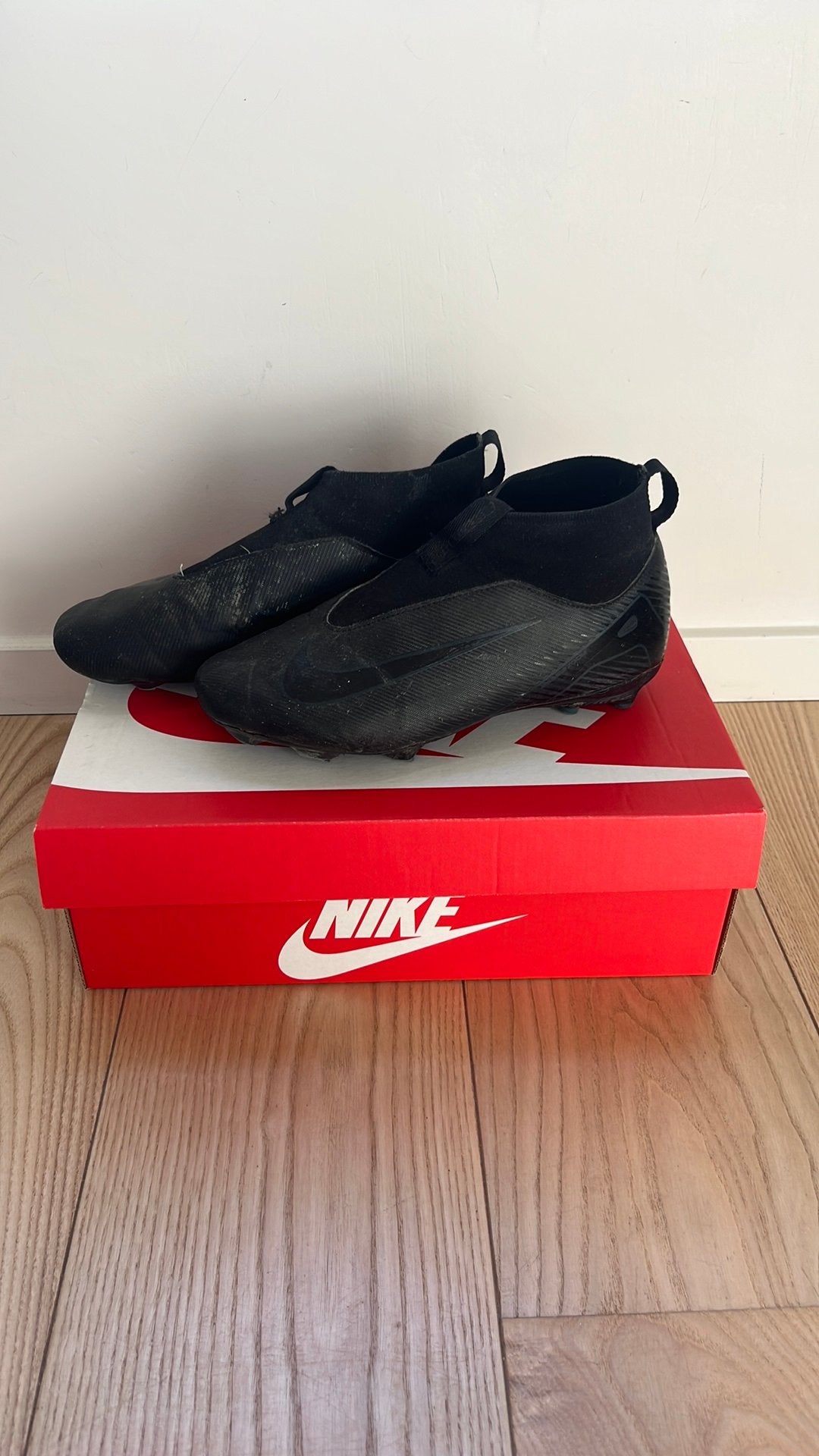 Nike voetbalschoenen, Vêtements | Hommes, Enlèvement, Porté, Chaussures de sport, Noir
