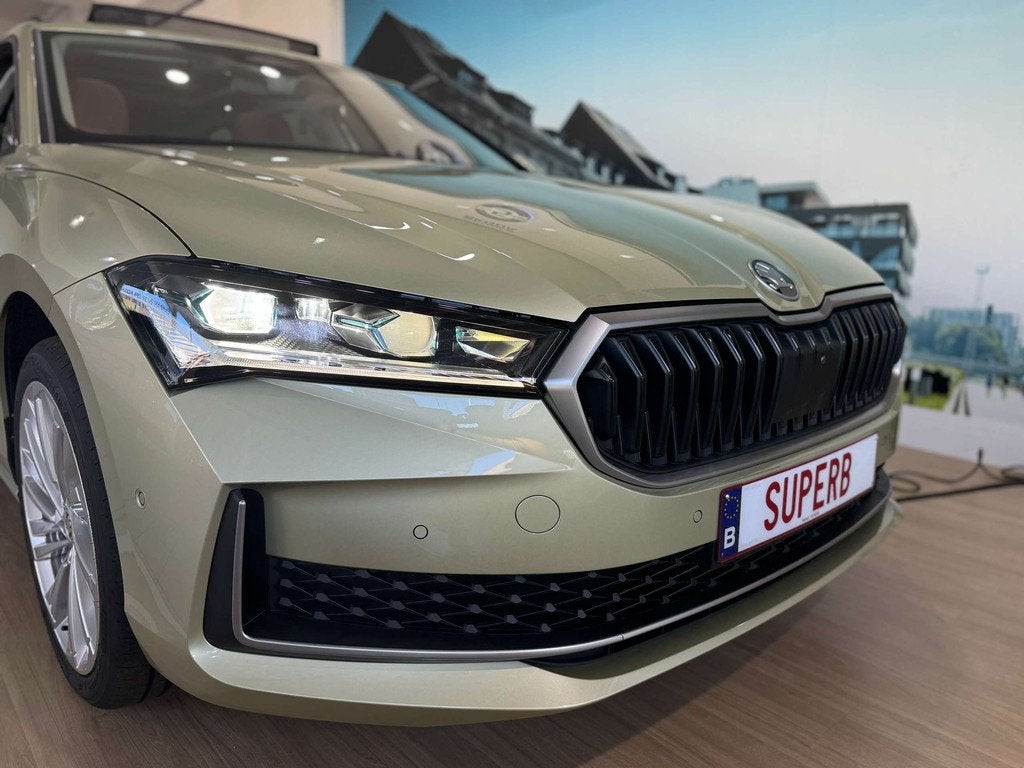 Skoda Superb 2.0 CR TDi Selection DSG (automatique), Autos, Achat, Entreprise, 1968 cm³, Autres couleurs
