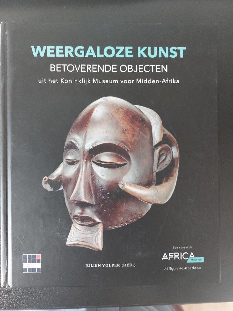 Weergaloze kunst - Betoverende objecten uit het KMMA, Boeken, Nieuw, Ophalen of Verzenden, Volper Julien, Overige onderwerpen