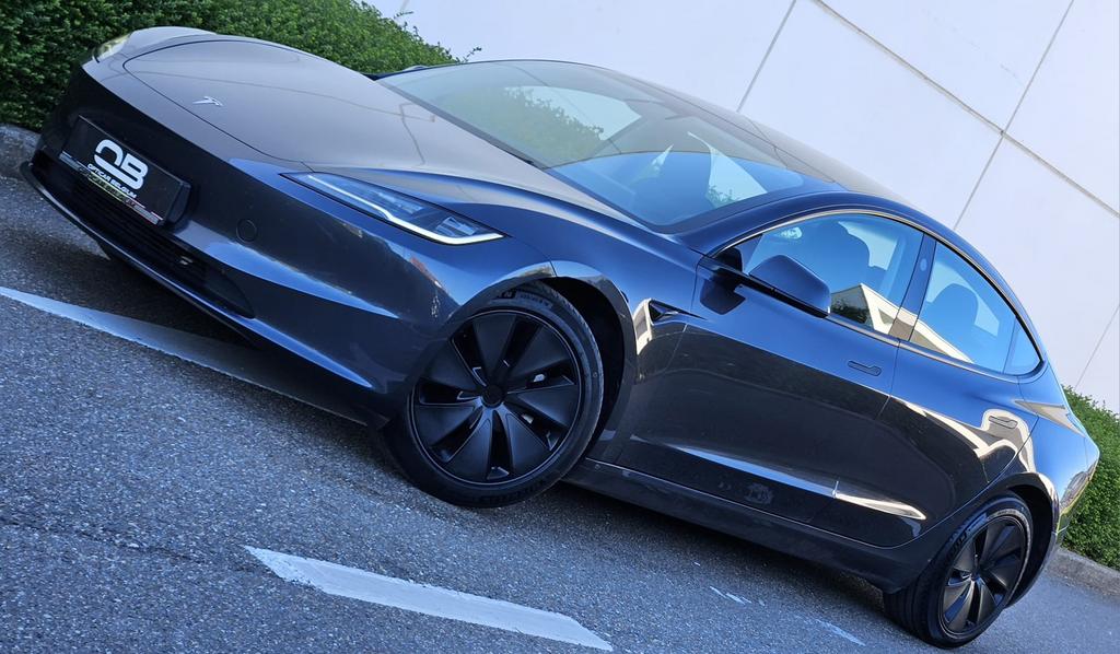 ** Tesla 3 Highland - 2024 - Long range - Dual Motor - TVA *, Autos, Cuir, Argent ou Gris, Achat, Entreprise