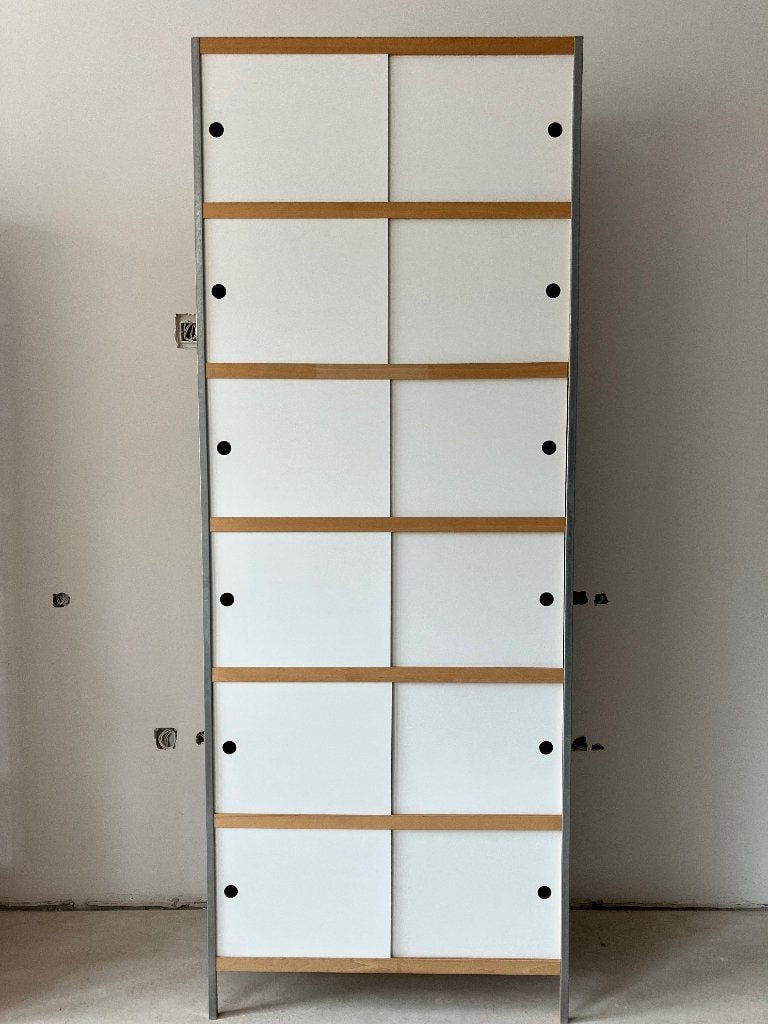 Kewlox kasten, Enlèvement