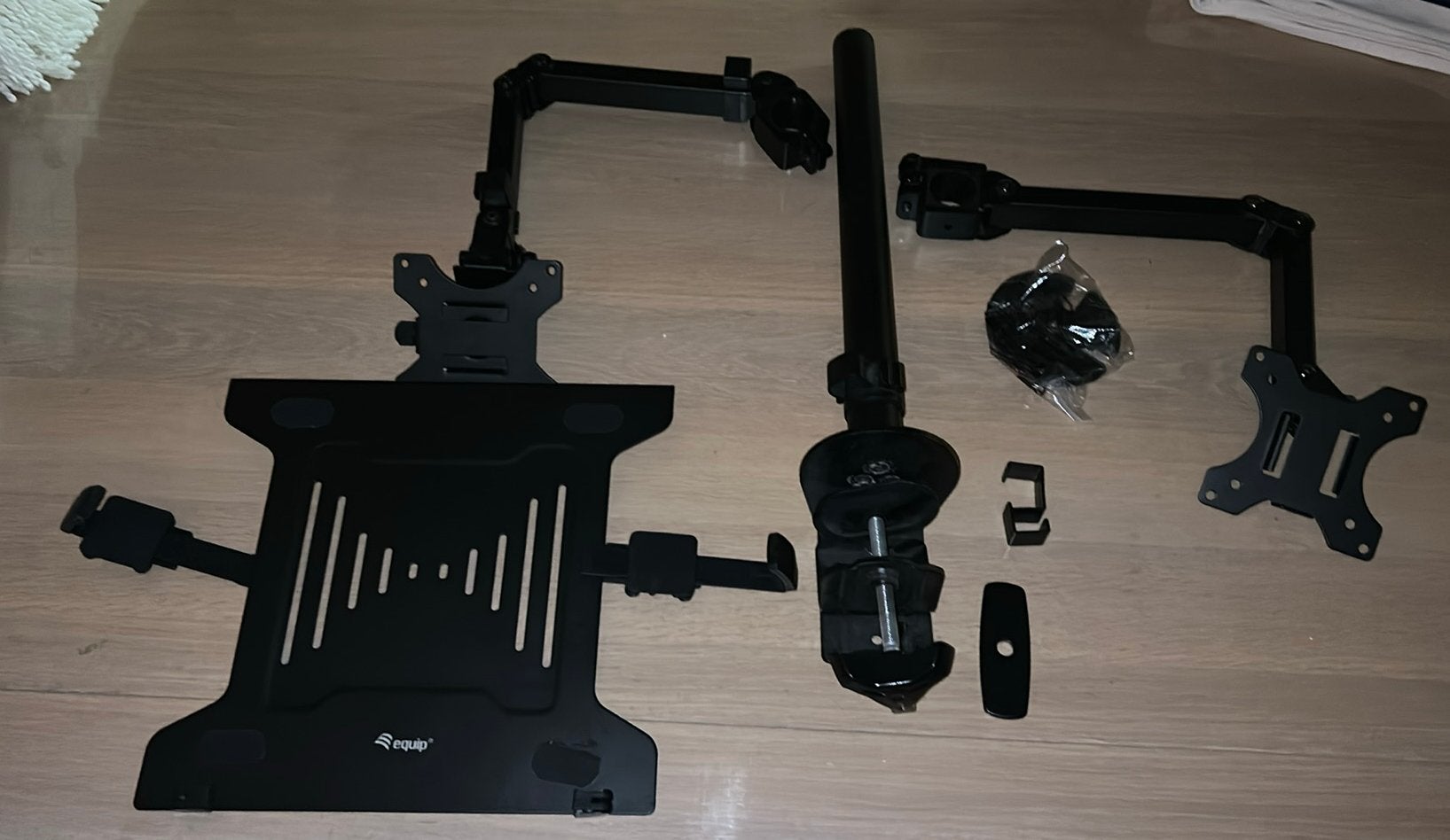 Equip duo arm voor monitor en laptop, Computers en Software, Ophalen of Verzenden