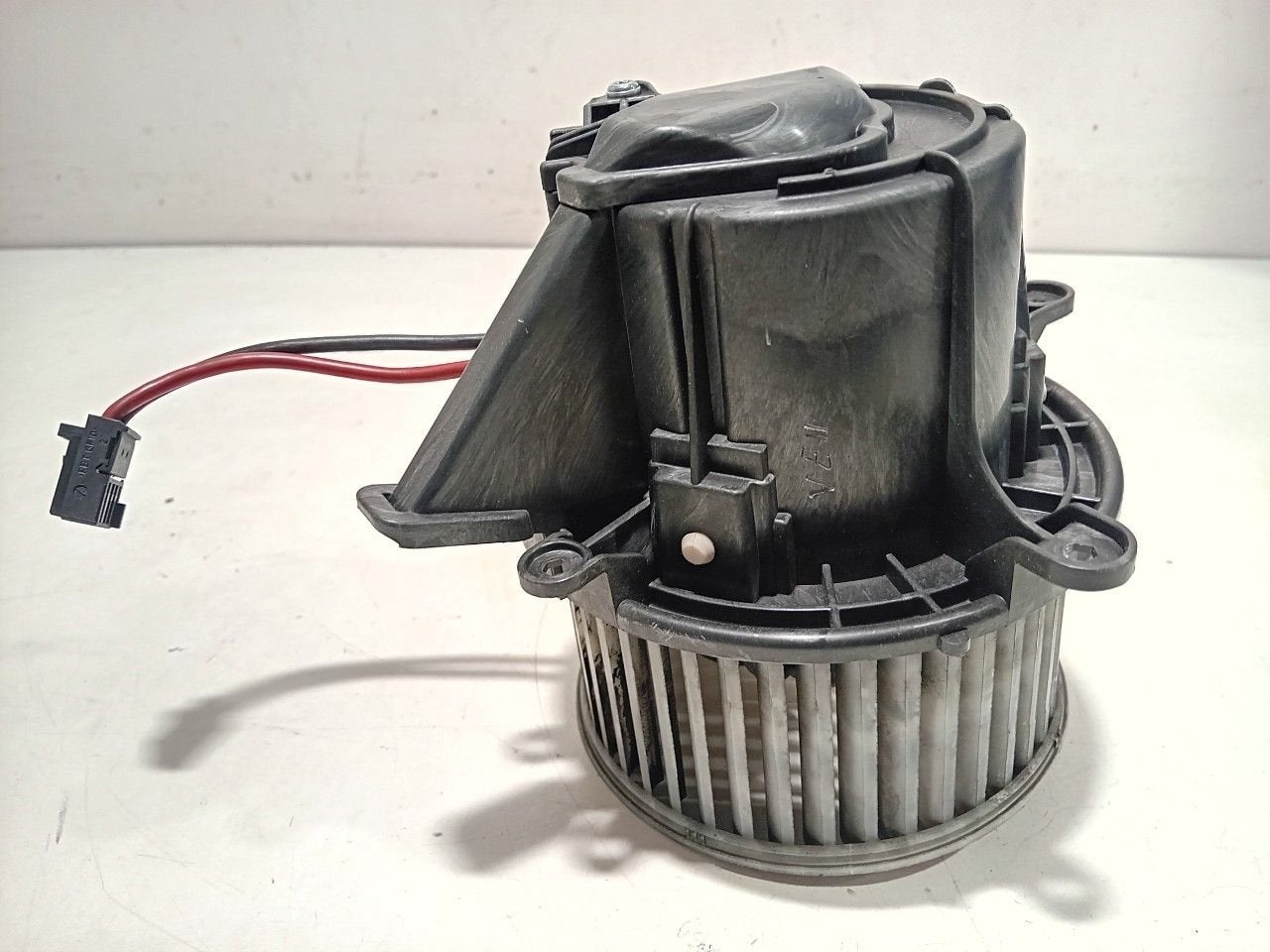 Kachel ventilator motor Porsche Panamera, Onderdelen@venauto.nl, Van der Ven Autorecycling B.V., Ettenseweg 76, 4706 PB Roosendaal, The Netherlands