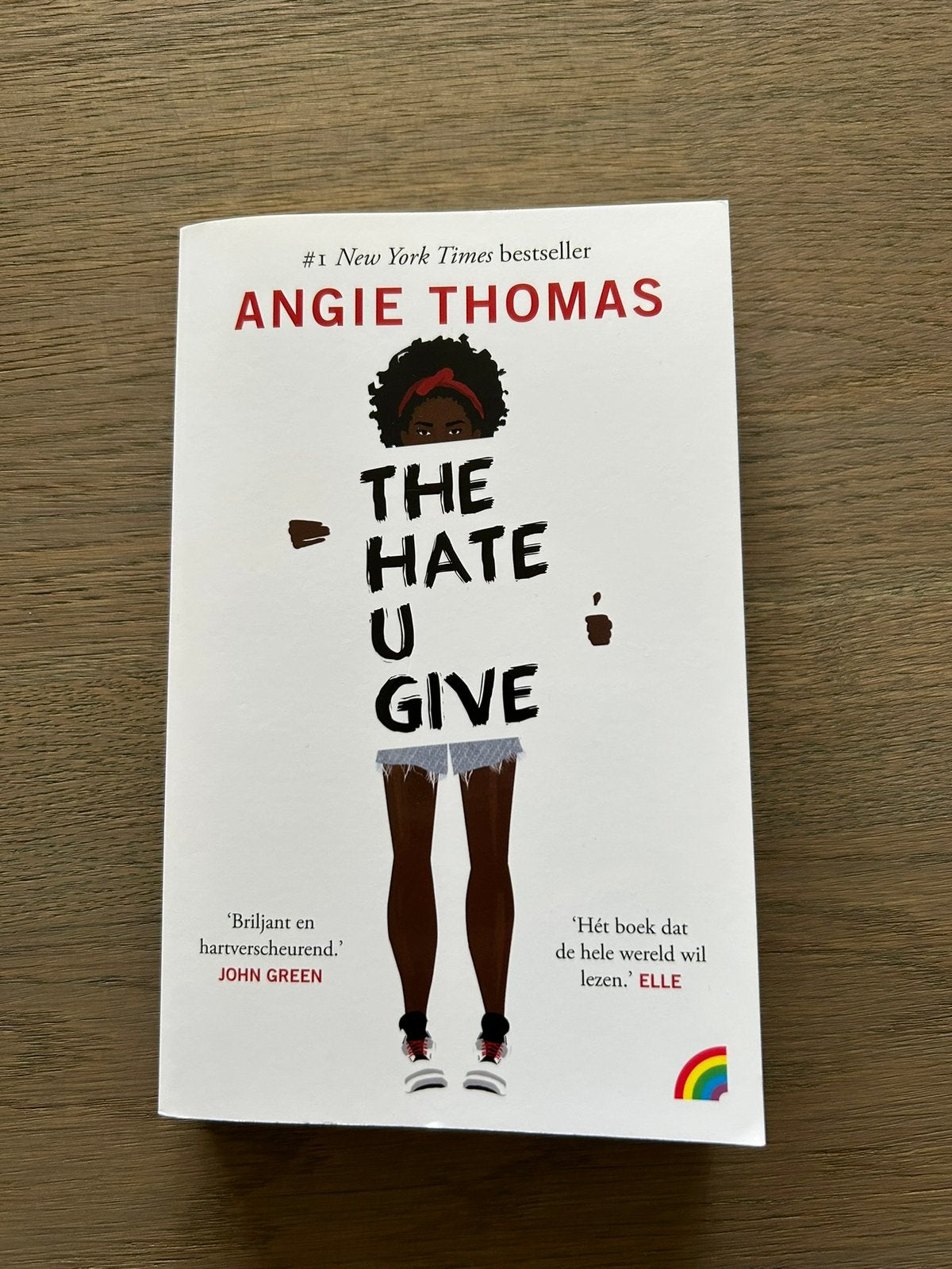 Boek The hate u give - Angie Thomas, Angie Thomas, Ophalen of Verzenden, Zo goed als nieuw, Fictie