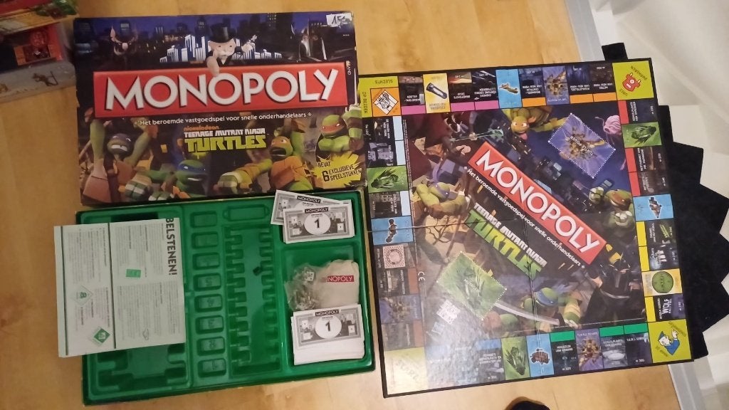 bordspel zgan Monopoly Teenage Mutant Ninja Turtles, 1 ou 2 joueurs, Enlèvement ou Envoi, Comme neuf, Monopoly