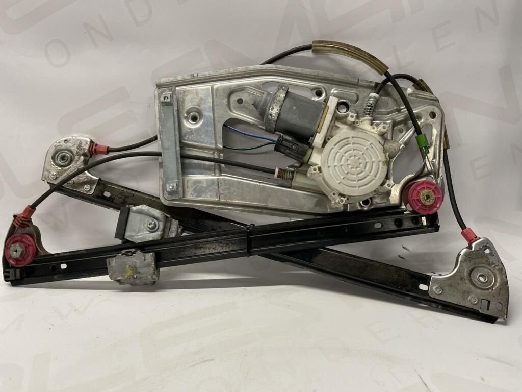 Raammechanisme rechtsvoor BMW E39 51338159832, -, Utilisé, -, Enlèvement ou Envoi