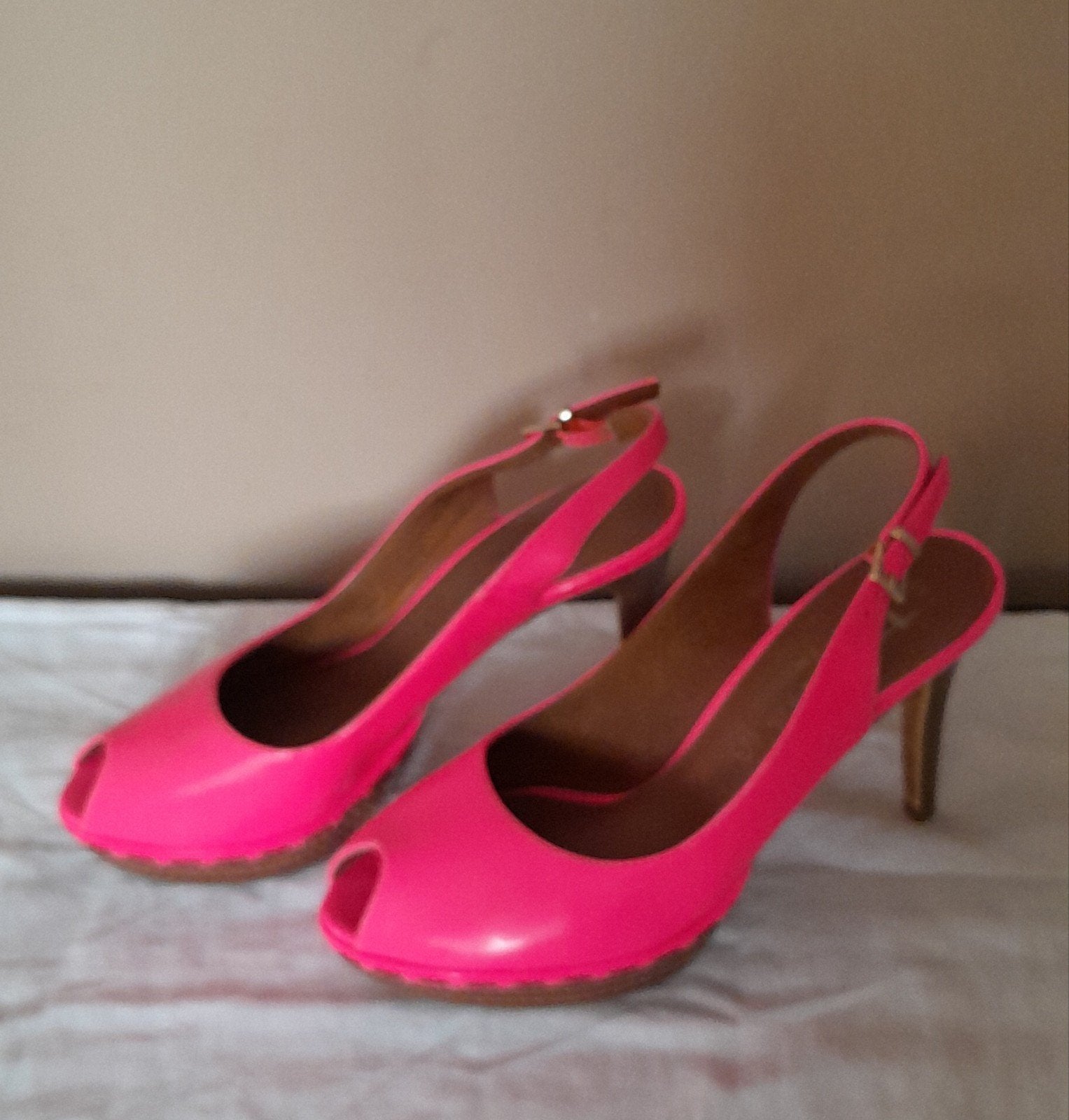 Prachtige pumps 39., Kleding | Dames, Schoenen, Ophalen of Verzenden, Zo goed als nieuw, Pumps