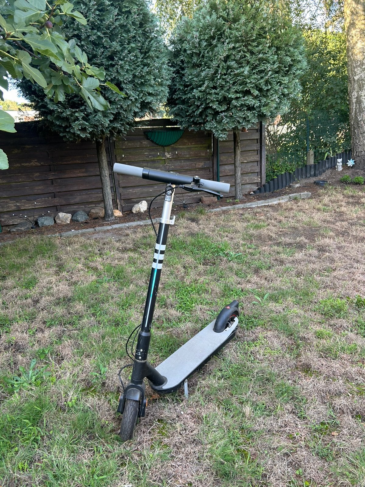 Okai ES10 Neon Lite, Enlèvement ou Envoi, Comme neuf, Step électrique (E-scooter)