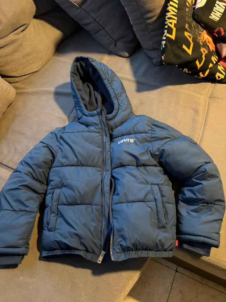 Jas levis maat 140, Ophalen, Zo goed als nieuw