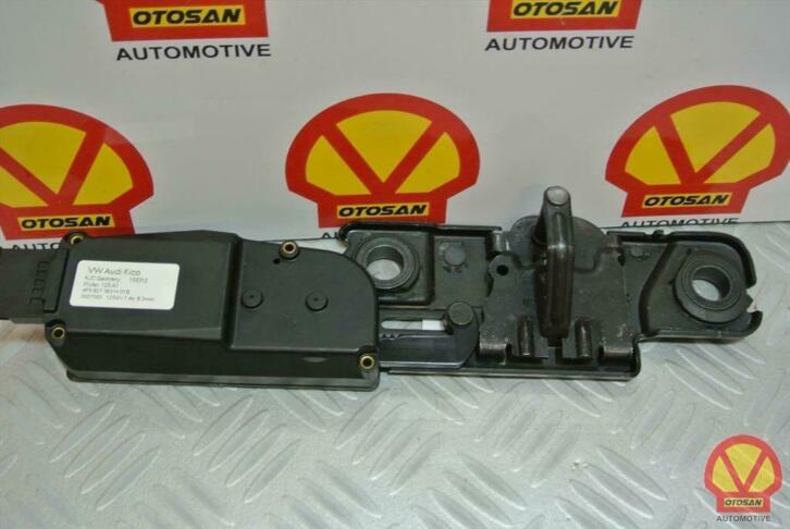audi a6 s6 rs6 q3 slotplaat met motor elektr. 4f9827383h, Gebruikt, AUDI AG, Auto-Union-Strasse 1
85045  Ingolstadt, DE, Audi