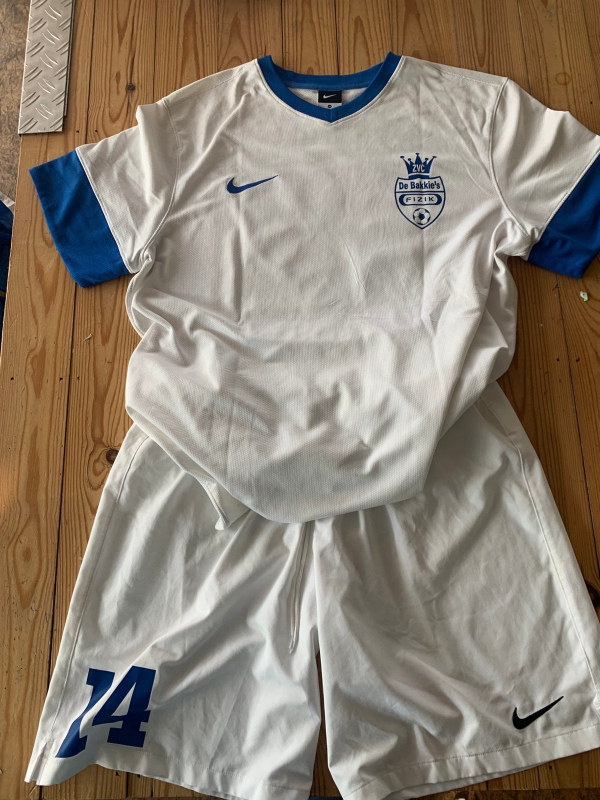 Ensemble football en salle - Nike - Dry fit - 12 pièces -, Enlèvement, Porté, Blanc, Football