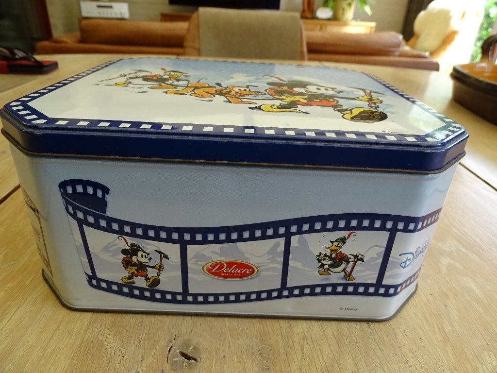 Boîte en fer blanc avec personnages Disney, Collections, Disney, Enlèvement ou Envoi