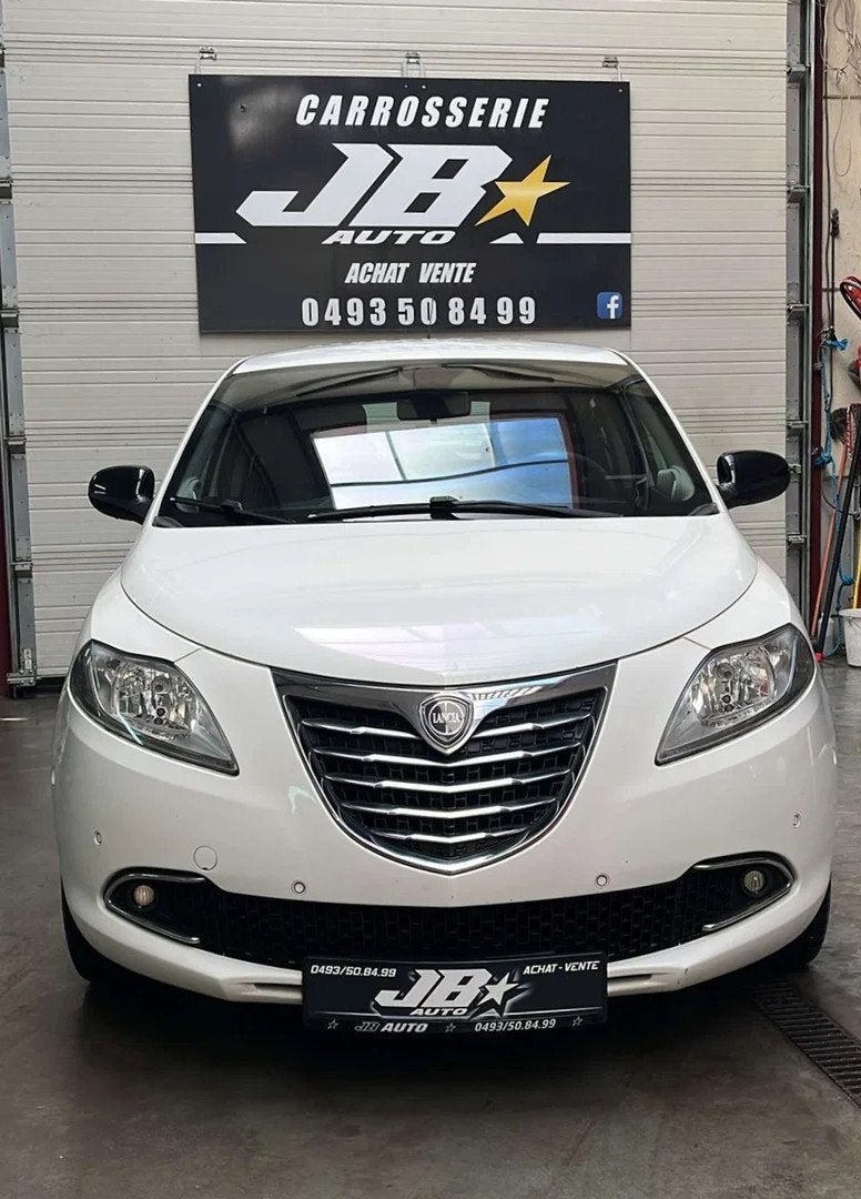 Lancia Ypsilon Ypsilon 1.2i Fire Evo II Gold (bj 2014), Auto's, Gebruikt, 4 cilinders, Wit, 5 deurs