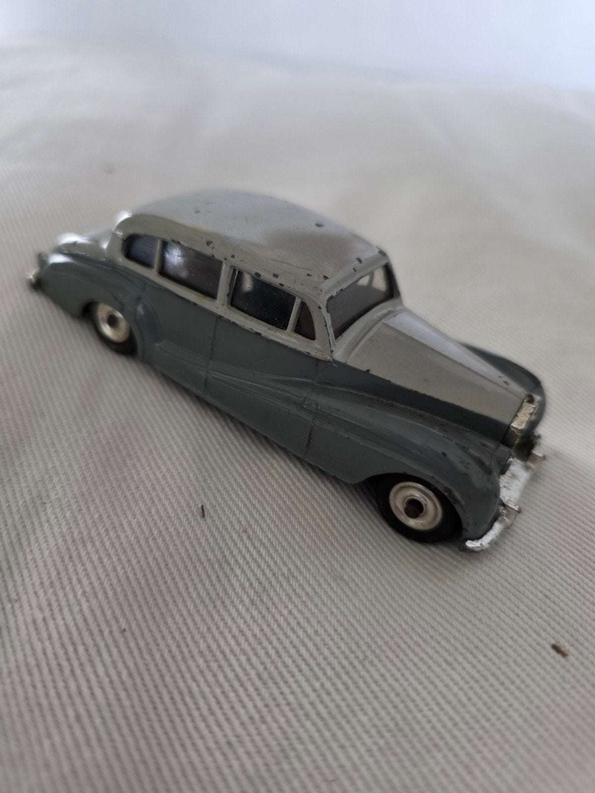 Dinky Toys 1/43 Rolls-Royce Silver Wraith Engelse versie., Dinky Toys