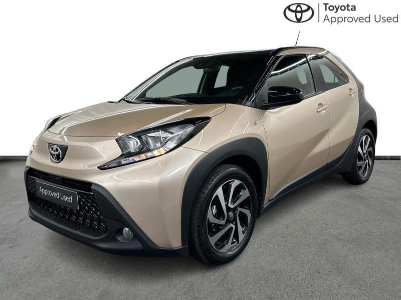 Toyota Aygo AT Pulse | carplay | camera, Automaat, 72 pk, Beige, https://public.car-pass.be/vhr/d4e4bb4d-1396-4894-b66f-fa5084ce4f08