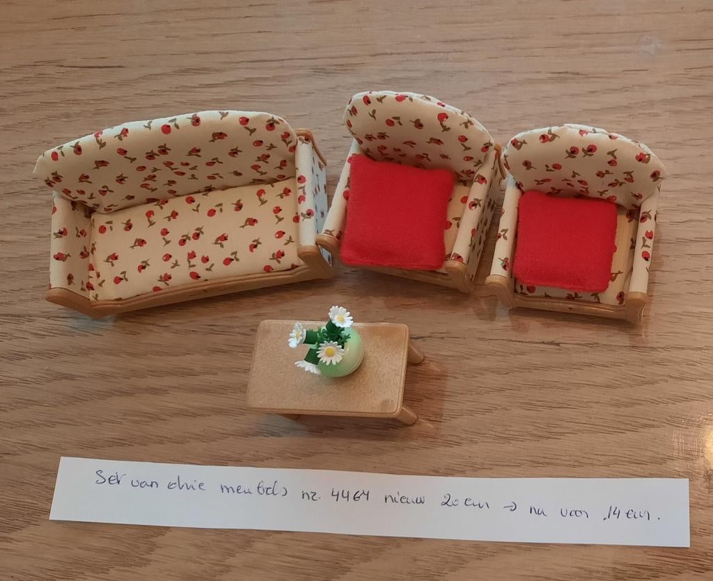 Ensemble de trois meubles et table Sylvanian families 4464, Enlèvement ou Envoi