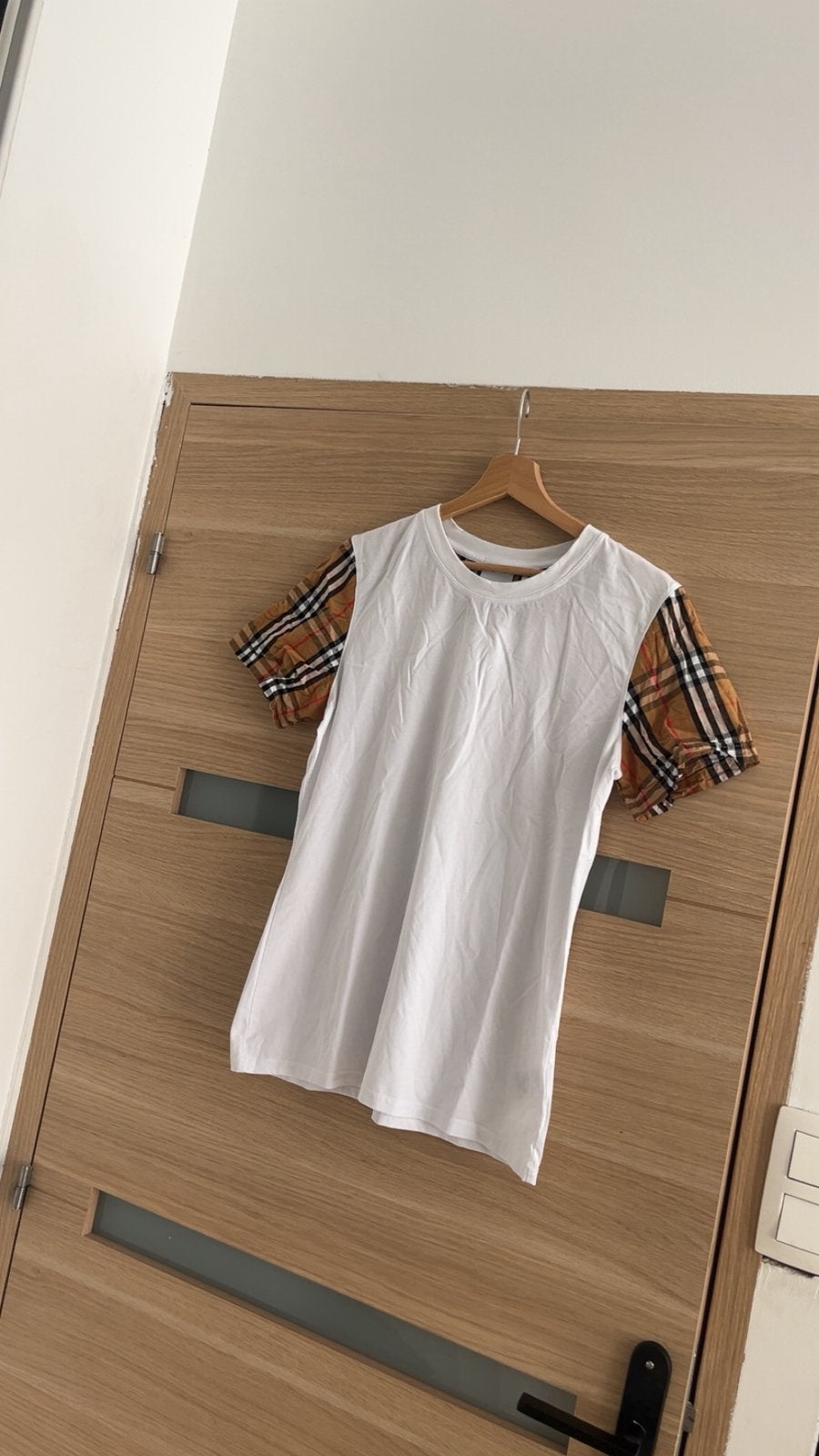 Tshirt burberry blanc, Envoi, Comme neuf, Taille 48/50 (M), Blanc