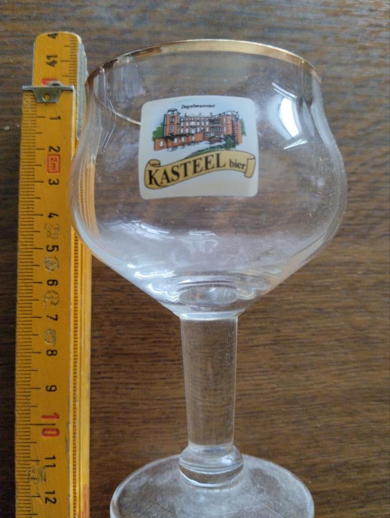 Verre à dégustation de bière Castle  Bordure dorée, Envoi