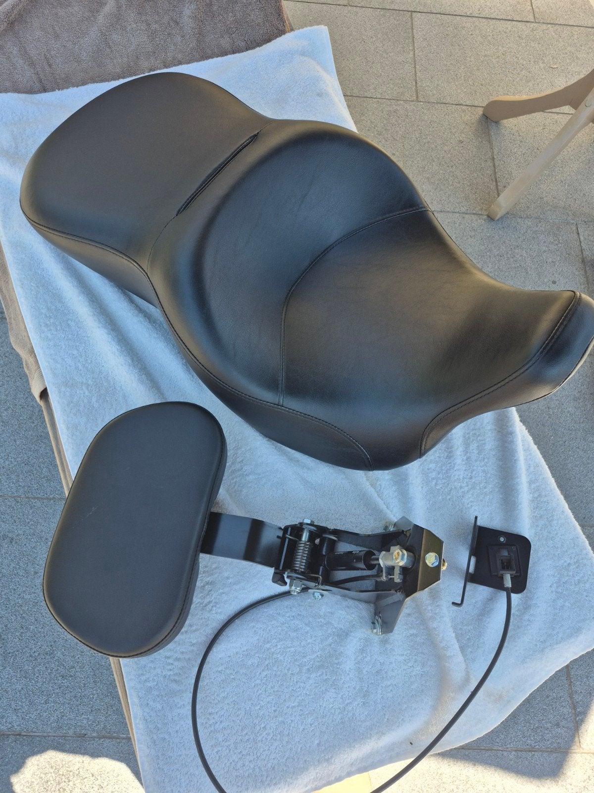 zadel harley davidson touring met rugsteun, Motoren, Ophalen