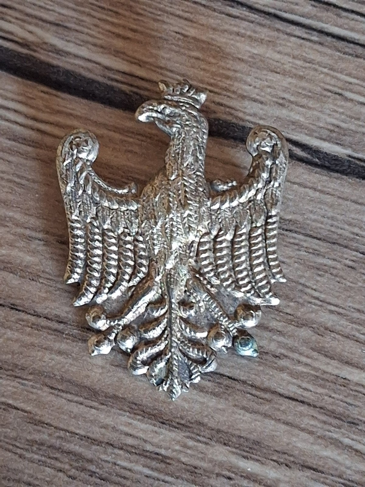 Insigne d'aigle polonais : Orzeł Francja 1940, Envoi