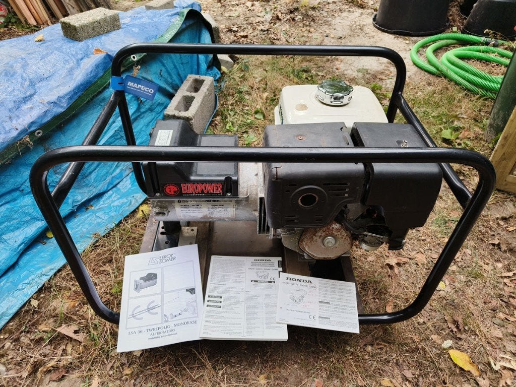 Generator, Bricolage & Construction, Générateurs, Enlèvement, Utilisé, Essence