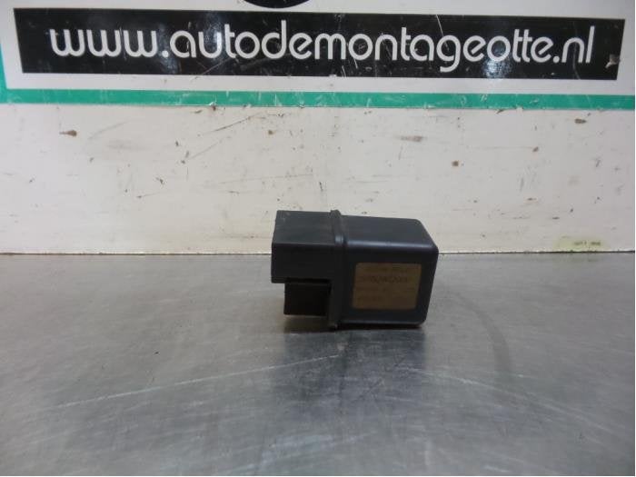 Relais préchauffage d'un Nissan X-Trail (X-Trail 01-), -, Utilisé, -, Nissan