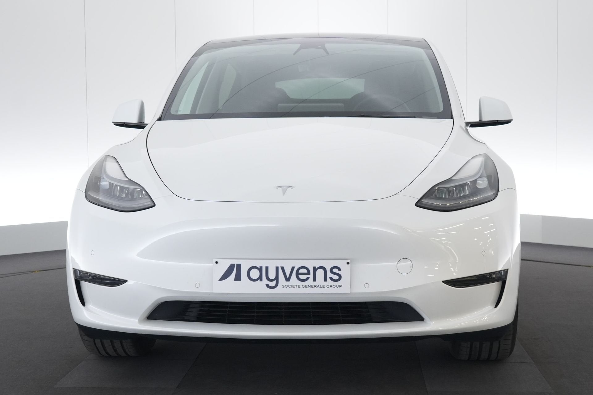 (2CND653) TESLA MODEL Y, Autos, Achat, Phares entièrement LED, Entreprise, Carnet d'entretien