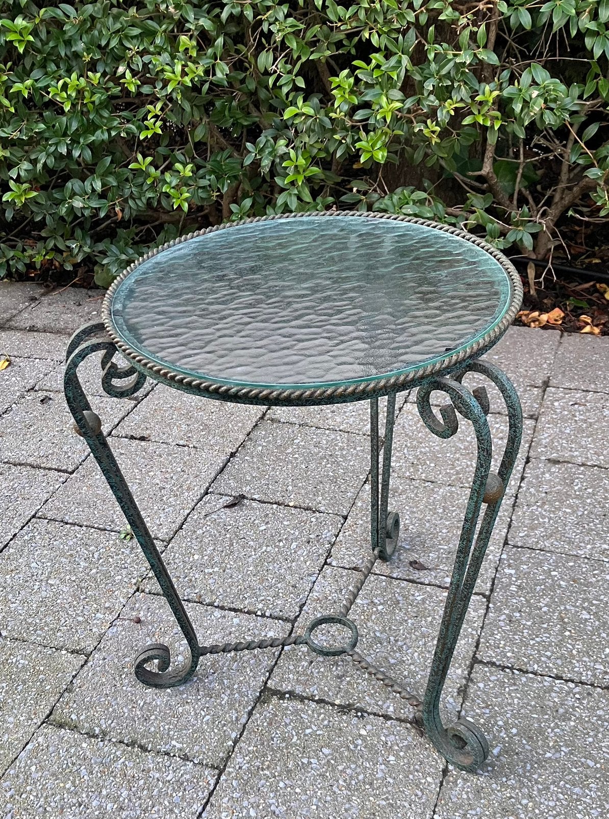 Klein oud tafeltje in siersmederij en glas, Tuin en Terras, Ophalen