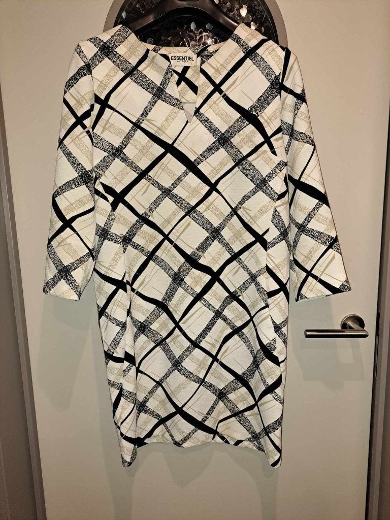 2x jurk, Essentiel Antwerp, mt 40 lange of korte mouw, zijde, Kleding | Dames, Jurken, Maat 38/40 (M), Ophalen of Verzenden, Zo goed als nieuw
