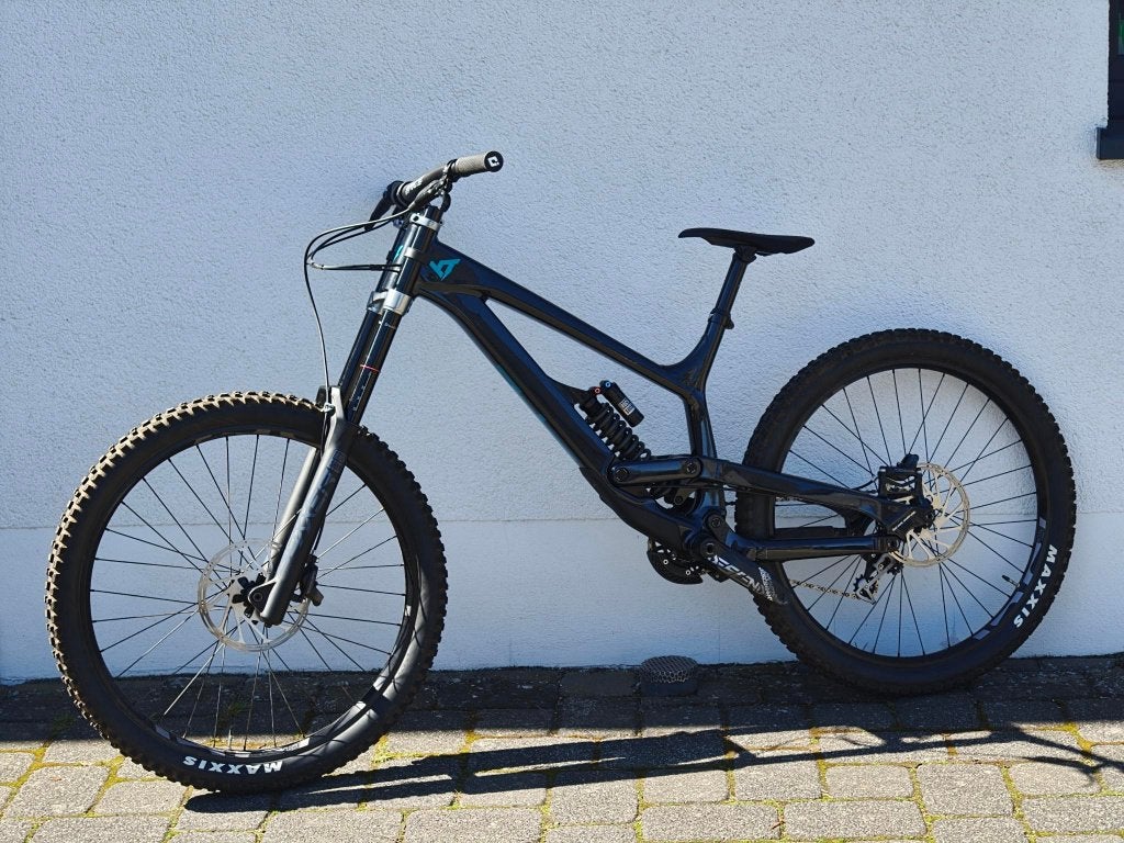 YT Tues Core 2 AL 2023, taille XL, VTT downhill MTB DH, Vélos & Vélomoteurs, Enlèvement, Comme neuf, Frein à disque, Autres marques