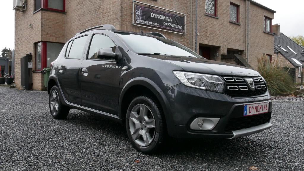 DACIA SANDERO STEPWAY 0.9Tce 90CV AUTOM. 2020 76DKM 12MGAR, 121 g/km, Argent ou Gris, Achat, Euro 6