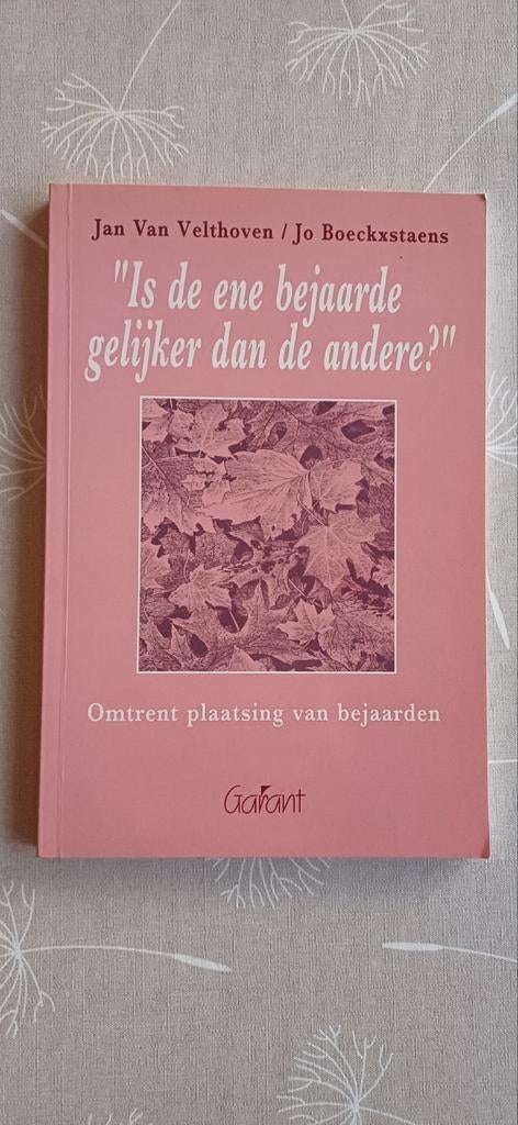 GRATIS boek: Is de ene bejaarde gelijker dan de andere?, Ophalen