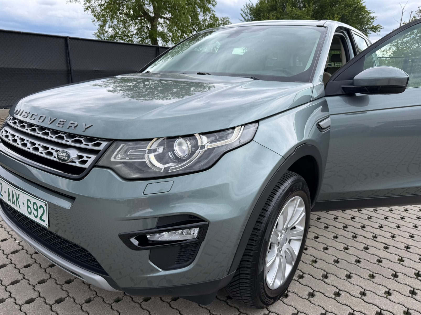 Land rover 2.0d 4+4 km 110000 jaar 2016, Auto's, Land Rover, Euro 6, Bedrijf, 5 deurs, Te koop