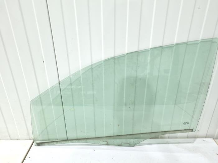Vitre portière 4portes avant gauche d'un Volkswagen UP, Volkswagen, -, 3 mois de garantie, Utilisé