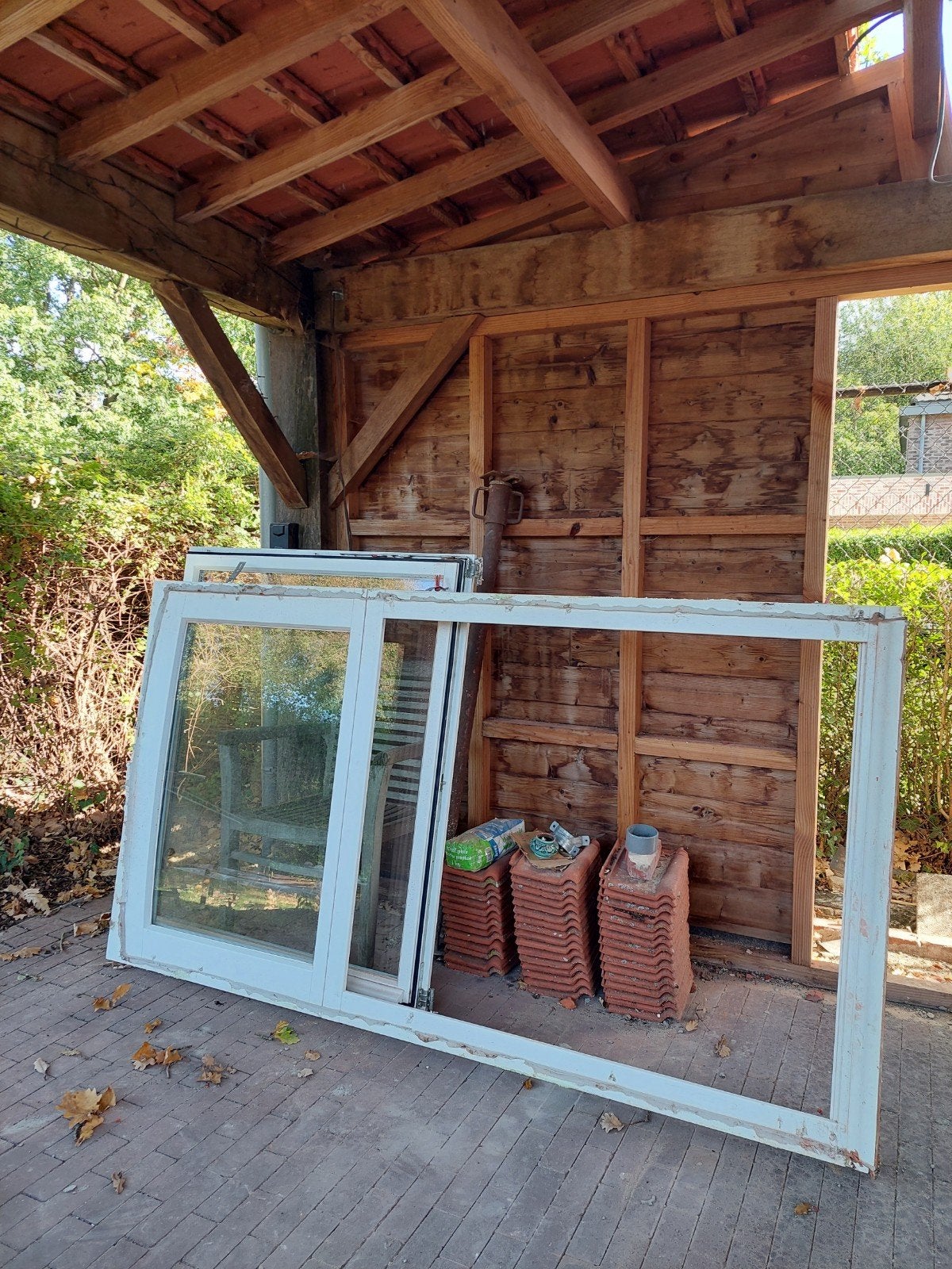 raam, Raamkozijn, Zo goed als nieuw, 150 tot 225 cm, Inclusief glas