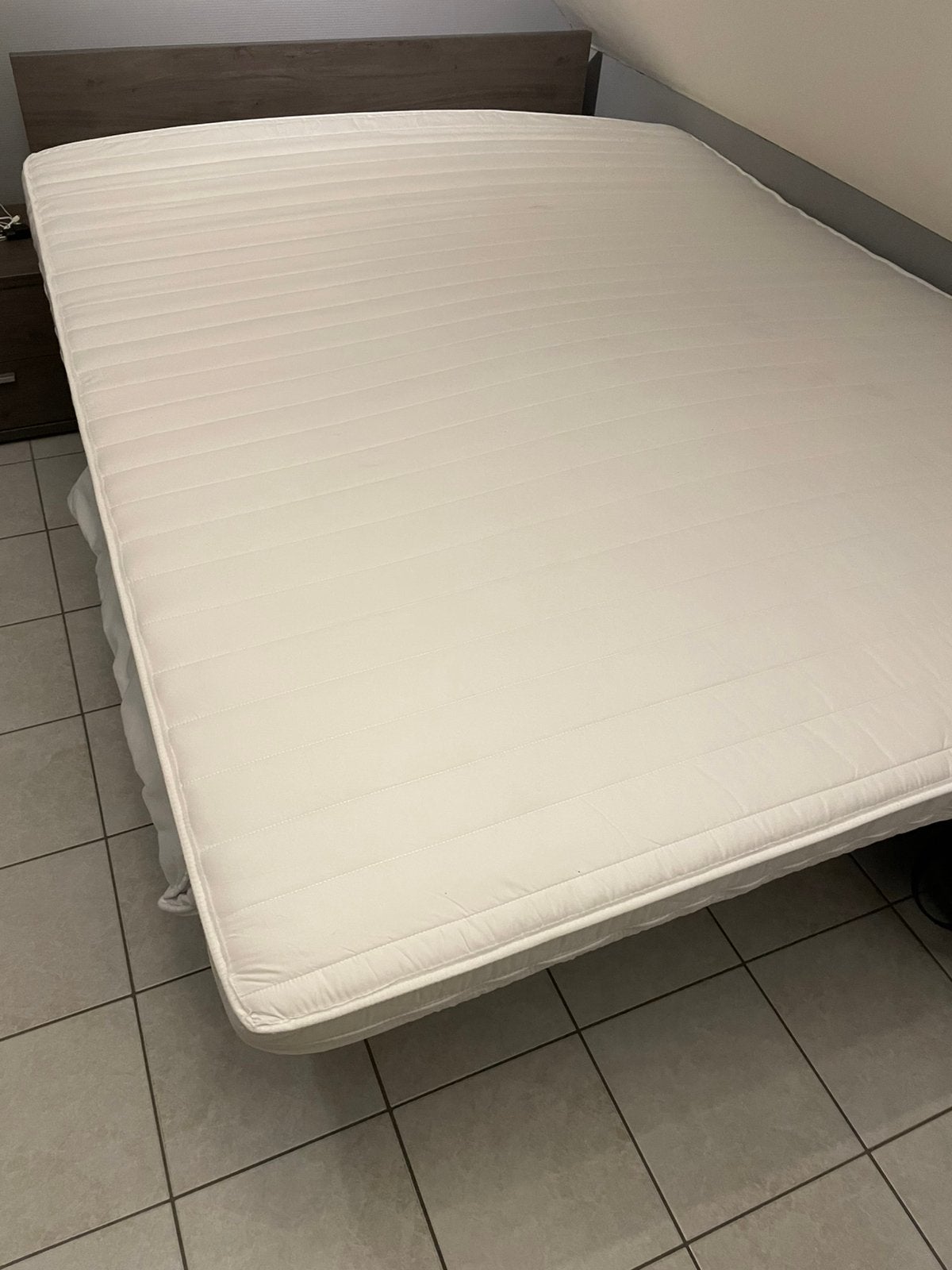 Nieuwe matras 200x160x12, Ophalen, Zo goed als nieuw, Matras