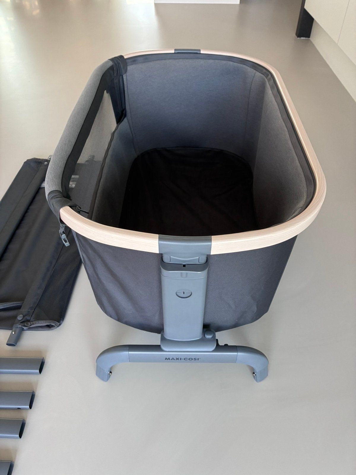 Maxi cosi iora co sleeper, Ophalen, Zo goed als nieuw